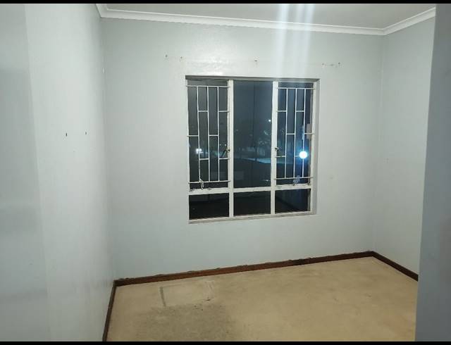 2 bed property to rent in ORMONDE